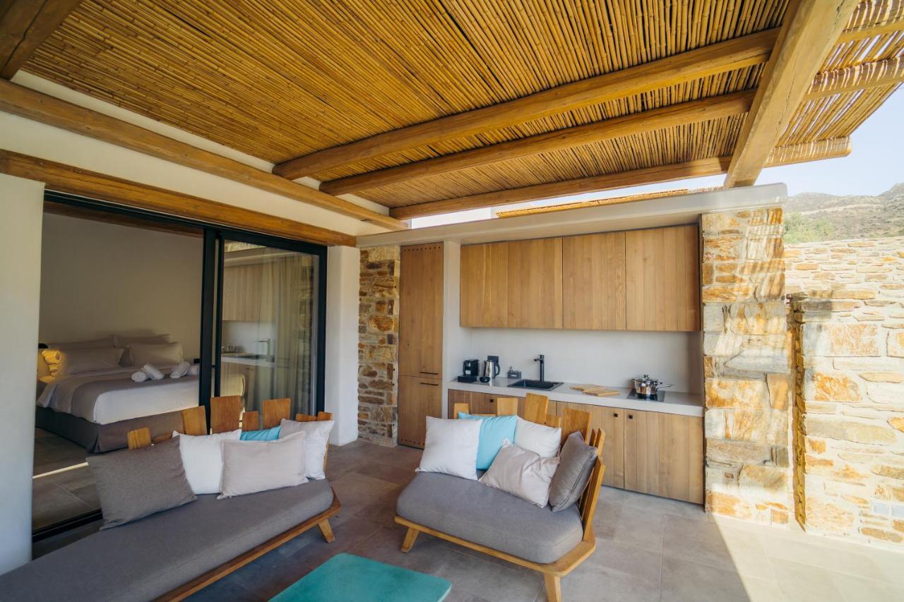 Villa Hide Out *